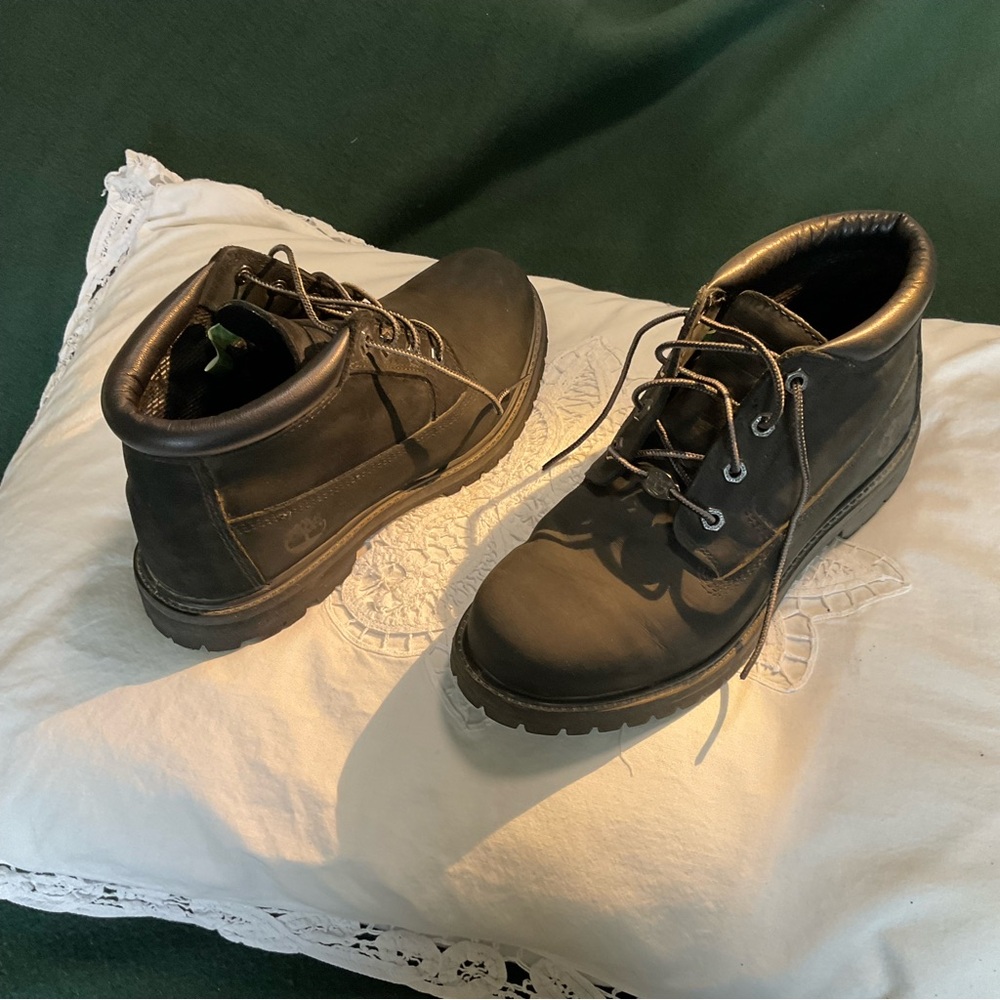 Hiking Boots (waterproof) in Grey Suede - Picture 4 of 6